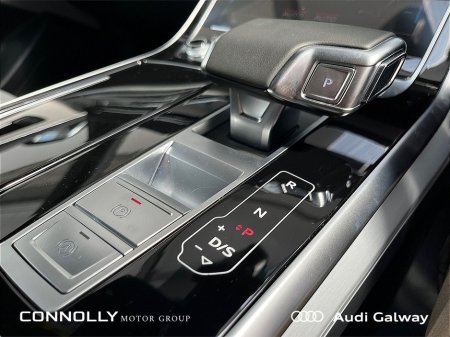 2026 Audi Q8 From €869 p/m PCP 3.0TFSIe 388BHP S LINE QUATTRO AUTO - PAN ROOF - VALCONA LEATHER - 22 €119,900 thumbnail