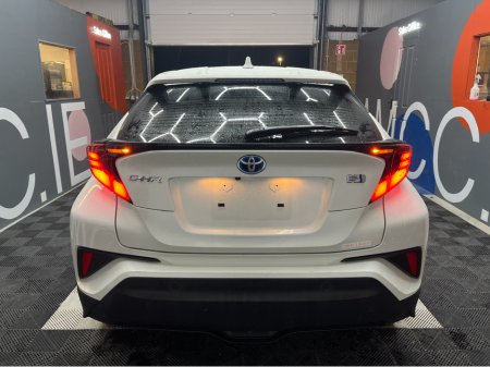 2020 Toyota C-HR €21950 2020 TOYOTA C-HR G 1.8 AUTOMATIC / REVERSE CAMERA / HEATED SEATS / CRUISE CONTROL €21,950