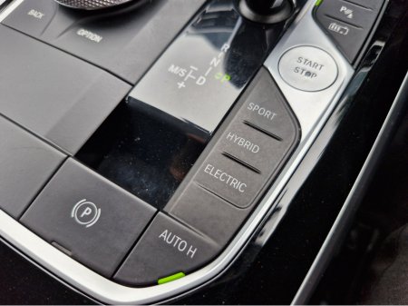 2020 BMW 3 Series 330E SE PRO 288BHP AUTOMATIC *PETROL PLUG IN HYBRID* NCT 10/27 FINANCE AVAILABLE @ €90 PER WEEK ON SCREEN BMW SERVICE HISTORY/ TOUCH SCREEN MEDIA/ REVERSE CAMERA/ iDRIVE/ BLUETOOTH/ HISTORY CHECKED €19,950 thumbnail