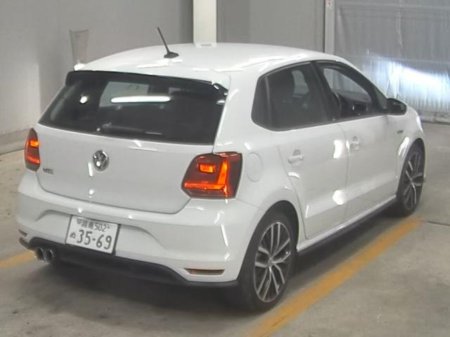 2015 Volkswagen Polo  €13,950 thumbnail