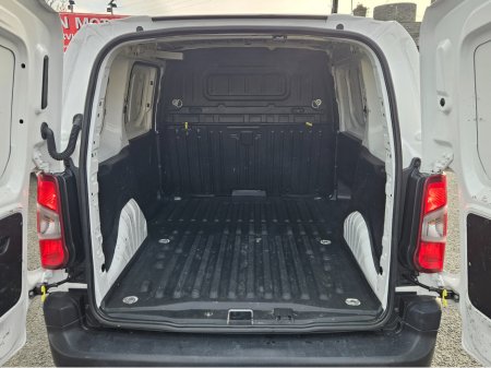 2021 Citroen Berlingo LX BLUEHDI 100 MWB 65 650KG 3DR €13,950