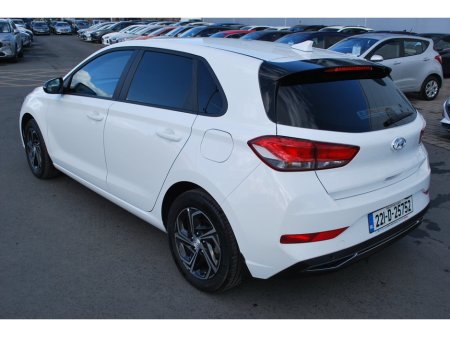 2022 Hyundai i30  €15,853