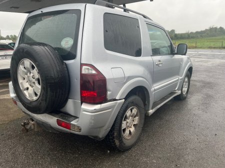 2005 Mitsubishi Pajero SWB