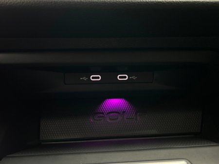 2022 Volkswagen Golf GTI CLUBSPORT 2.0 TSI 300HP *PAN ROOF* €49,990 thumbnail