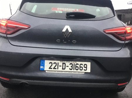 2022 Renault Clio Dynamique Edition Model €19,900