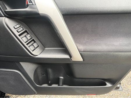 2023 Toyota Landcruiser LAND CRU CRUISER LWB C COMMERCIAL AUTO 4DR €53,950 thumbnail