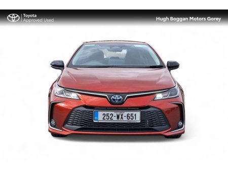 2025 Toyota Corolla COROLLA SALOON LUNA €31,950 thumbnail