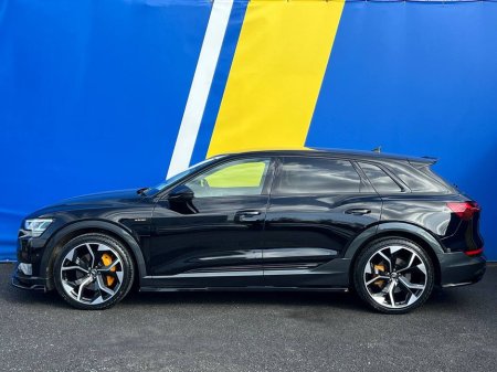 2021 Audi e-tron 50 QUATTRO // SERVICE HISTORY // RS-PERFORMANCE PACKAGE // APPLE CARPLAY / ANDROID AUTO €29,900