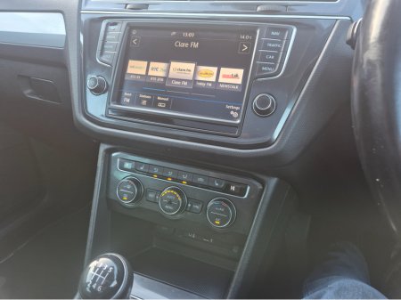 2017 Volkswagen Tiguan COMFORTLINE 2.0 TDI 115BHP 115HP MANUAL 6SPEED FWD 4 €17,900 thumbnail