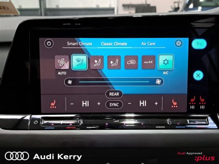 2023 Volkswagen Golf STYLE 1.5 TSI MHEV 130HP AUTOMATIC €31,900 thumbnail