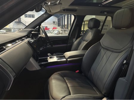 2025 Land Rover Range Rover P460 E-HYBRID HIGH SPEC NEW €149,950 thumbnail