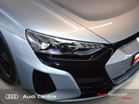 2023 Audi e-tron GT quattro GT Quattro €67,499