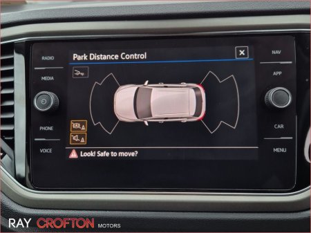 2021 Volkswagen T-Roc 1.0 TSI 110bhp Design €23,950 thumbnail