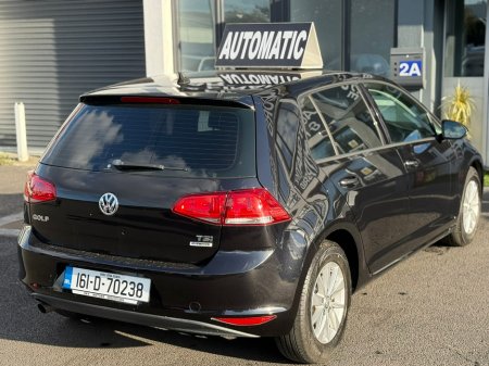 2016 Volkswagen Golf  €14,450