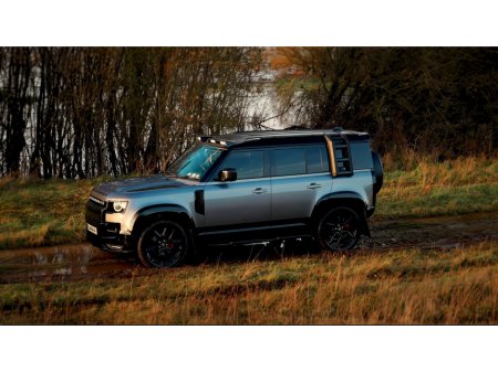 2022 Land Rover Defender 110 3.0D HARD TOP S 3 SEATER €60,000