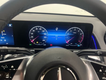 2025 Mercedes-Benz GLB GLB 180 Progressive 7 Seater | Reversing Camera, Heated Seats, €61,950 thumbnail