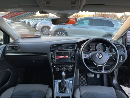 2017 Volkswagen Golf HIGHLINE AUTOMATIC 1.4 PETROL //HIGH SPEC//LOW MILES//KEYLESS ENTRY//REVERSE CAMERA//ADAPTIVE CRUISE CONTROL//BLIND SPOT WARNING// €16,950 thumbnail