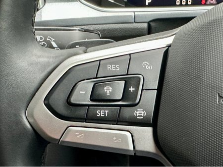 2023 Volkswagen T-Roc ++JUST 6K KML++ STYLE 1.5 TSI D7F 150HP thumbnail