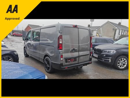 2016 Renault Trafic Passenger 2016 Crewcab 6 Seater €13,950 thumbnail