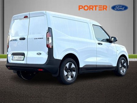 2026 Ford Courier FULL EV 43KWH 136ps *price ex vat* €31,419