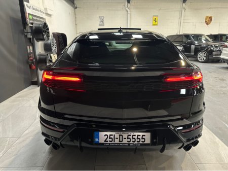 2025 Lamborghini Urus URUS S-E 4X4 V8 TWIN TURBO €359,950 thumbnail