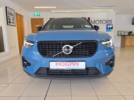 2022 Volvo XC40 * Jan 2026 Pricing * RECHARGE T4 PLUS - DARK PHEV AUTOMATIC €36,500
