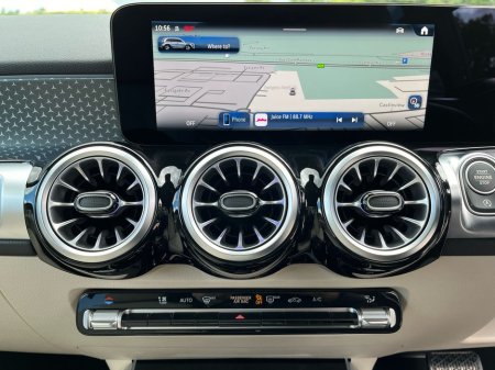 2025 Mercedes-Benz GLB 200 Progressive Plus 7 Seater SUV *Saving €12,779 from New* €58,950 thumbnail