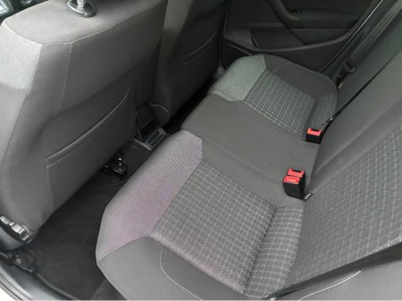 2016 Volkswagen Polo 1.2i TSI Petrol Automatic Comfortline €13,500 thumbnail