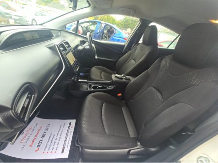 2020 Toyota Prius DAA-ZVW51 5DR AUTO €19,950 thumbnail