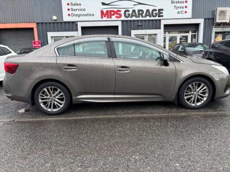 2017 Toyota Avensis 1.6 D-4D Luna Navi Saloon €11,500