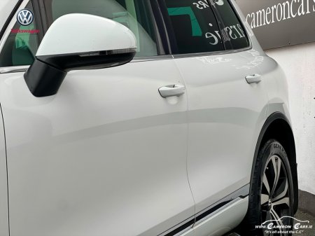 2018 Volkswagen Touareg N1 BUSINESS 5 SEAT CREWCAB VAT €26,950 thumbnail