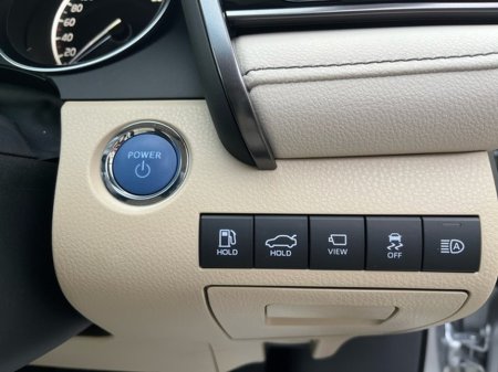 2024 Toyota Camry PLATINUM EDITION 4 €46,950 thumbnail