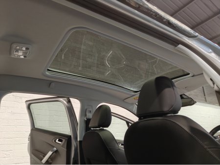 2015 Peugeot 2008 ALLURE 1.2 PURETECH AUTOMATIC €8,250 thumbnail