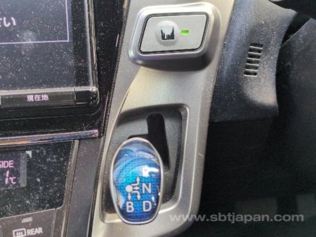 2016 Toyota Prius  €16,000 thumbnail