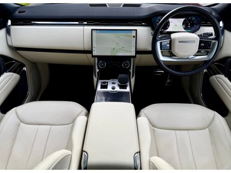 2022 Land Rover Range Rover SE PHEV AUTO €99,950 thumbnail