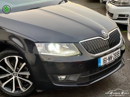 2016 Skoda Octavia STYLE 1.6 TDI CARPLAY XENON €9,950 thumbnail