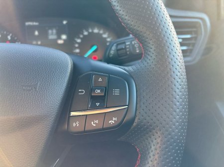 2024 Ford Focus 1.0L EcoBoost 125PS ST-Line €27,975 thumbnail