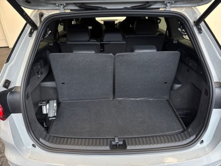 2025 Skoda Kodiaq 2.0TDI SPORTLINE *STEEL GREY* €125 P/W ON PCP €61,995 thumbnail