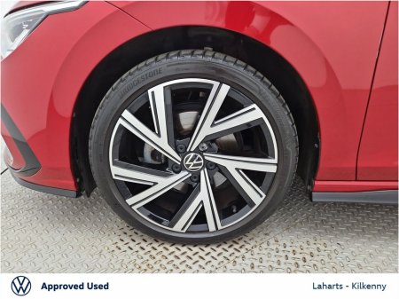 2024 Volkswagen Golf R-LINE 2.0TDI 5DR 150HP DSG €40,950 thumbnail
