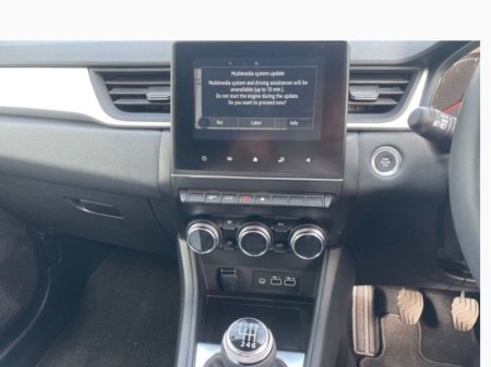 2024 Renault Captur TCe 90 Evolution €25,950 thumbnail