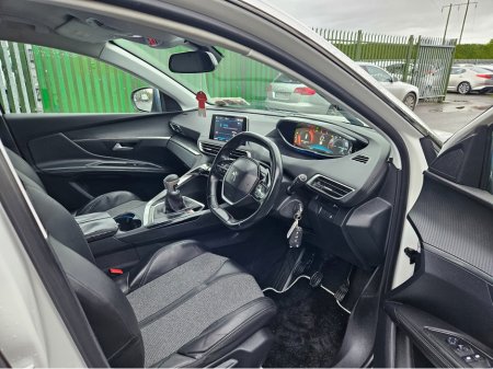 2017 Peugeot 3008 ALLURE 1.2 130 4DR €12,450 thumbnail