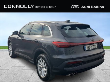 2025 Audi Q5 40 TDI 204HP S tronic quattro SE €74,400
