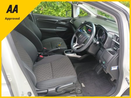 2016 Honda Jazz 1.3 PETROL AUTOMATIC ONLY 52,590kms HI SPEC CLIMATE CONTROL AIR CON TOUCH SCREEN MULTIMEDIA SYSTEM WITH ANDROID AUTO & APPLE CAR PLAY FACTORY IMMOBILISER KEYLESS ENTRY €12,395