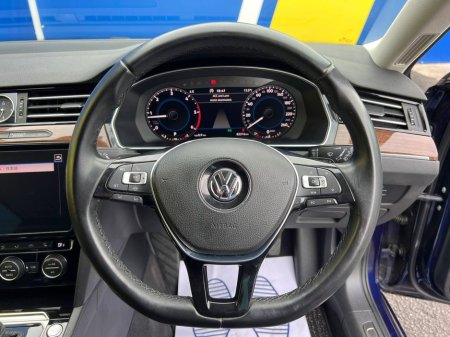 2019 Volkswagen Passat VARIANT HIGHLINE 2.0 TDI AUTO * BIG SPEC * // HEATED COOLED LEATHER SEATS // DRIVER MASSAGE SEAT // DIGITAL CLUSTER €24,950