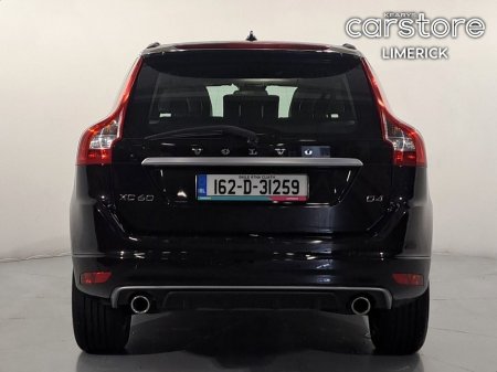 2016 Volvo XC60 D4 (190hp) FWD R-DESIGN manual €20,890