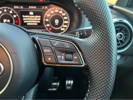 2020 Audi A3 S-LINE HATCHBACK AUTOMATIC 1.4 PETROL //ONLY 5653 MILES//HIGH SPEC//HEATED HALF LEATHER SEATS//KEYLESS ENTRY//REVERSE CAMERA//BLIND SPOT WARNING//CARPLAY// €25,950 thumbnail