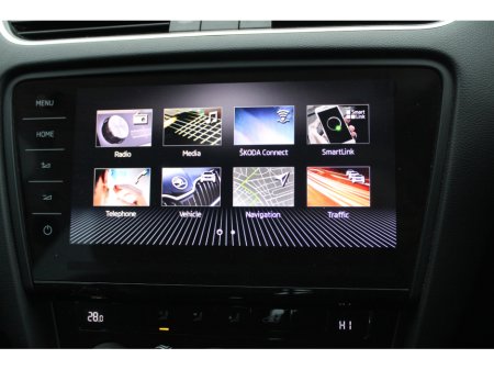 2019 Skoda Octavia STYLE 1.6 TDI 115HP 4DR €14,295 thumbnail