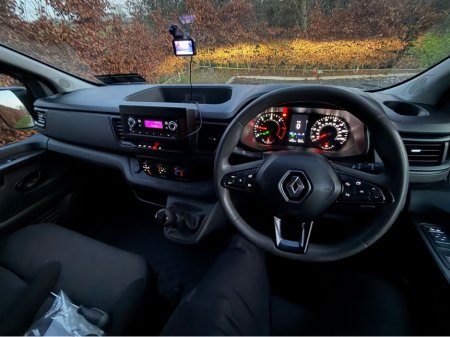 2022 Renault Trafic 2022 Renault Trafic 2.0 130 Business *As New * €19,950 thumbnail