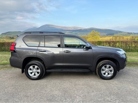 2023 Toyota Landcruiser LWB GX COMMERCIAL €55,950