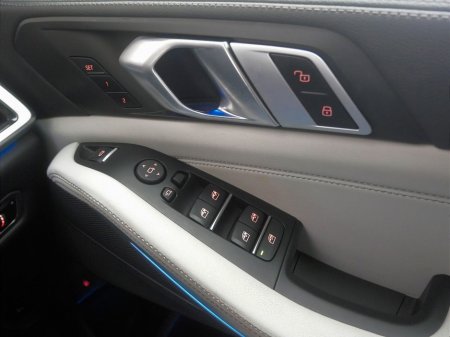 2023 BMW X5 xDrive45e M Sport €76,900 thumbnail